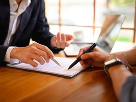 Neuaufnahme Anwalt Papier