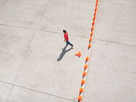 neubau_baustelle_sicherheitsabgrenzung_markierung