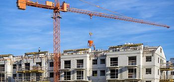 Neubau Wohnhäuser Kräne Wohnungsbau