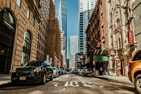 New York Straße Stop Autos Gebäude