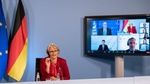 Anja Karliczek im Rahmen einer Pressekonferenz zur OECD-Studie "Weiterbildung in Deutschland"