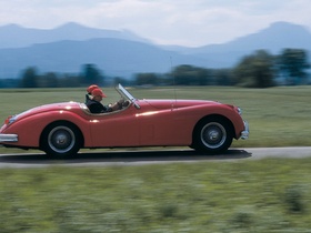 Oldtimer Jaguar, Cabrio, Bewegung