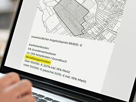 Online-Anzeige mit Schriftzug Vermittlungsprovision