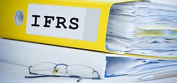 Ordner mit Aufschrift IFRS