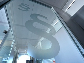 Paragraf_Recht_Anwalt_Kanzlei_Tuer_DSC6500