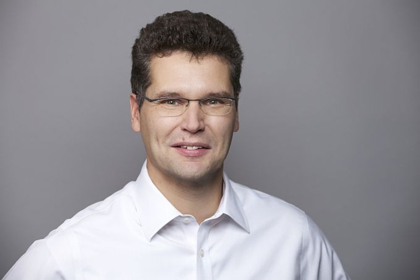 Philipp Hölzle, HR Pepper