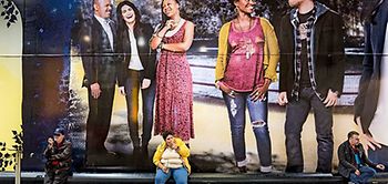 Plakatwand Natan Dvir / Polaris / laif