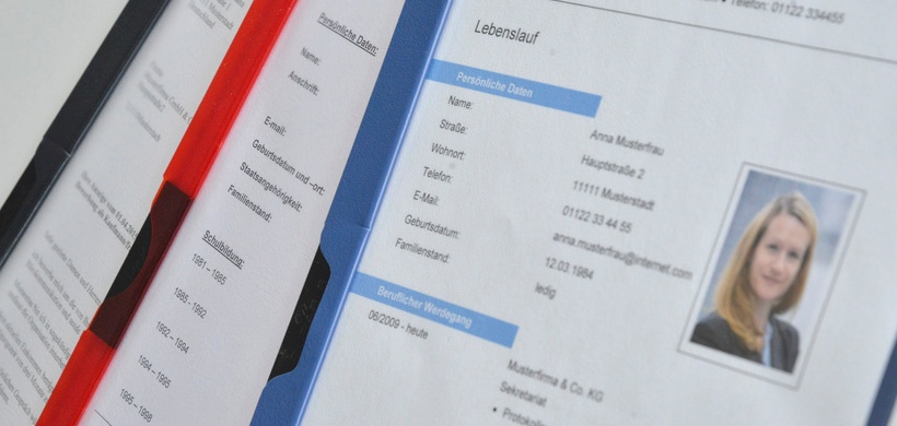 Post-Bewerbung Lebenslauf mit Bewerberfoto