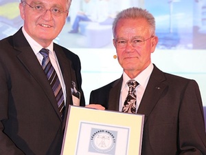 Fraunhofer-Präsident Hans-Jörg Bullinger erhält Leonardo-Preis