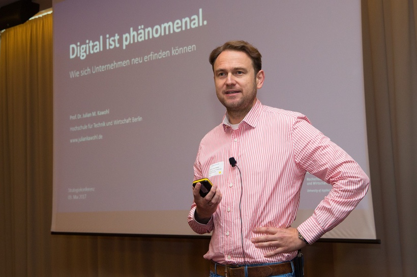 Prof. Dr. Julian Kawohl