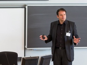 Prof. Dr. Martin Grothe 