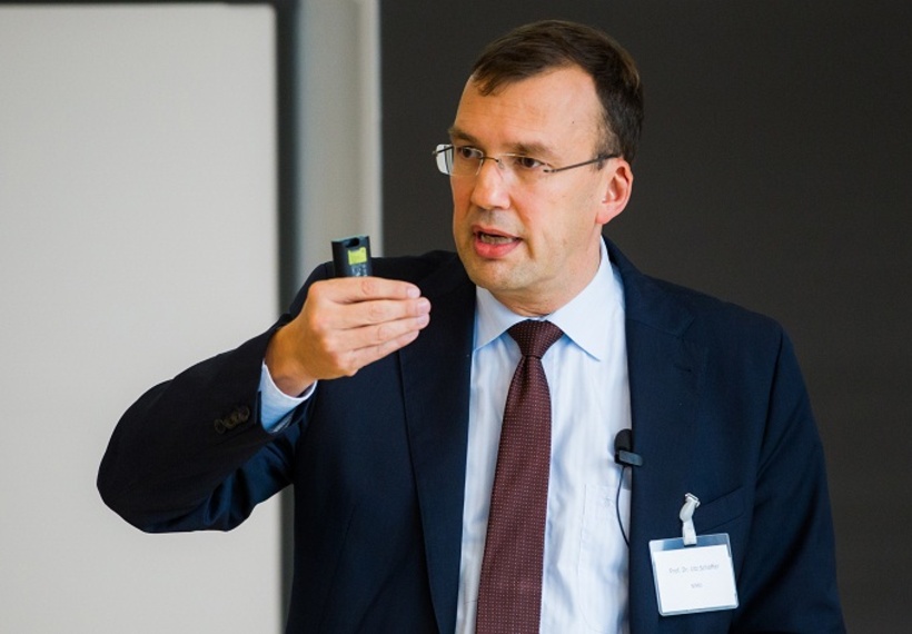 Prof. Dr. Utz Schäffer, Direktor des Instituts für Management und Controlling an der WHU