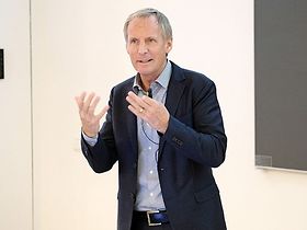 Prof. Hans-Dieter Hermann