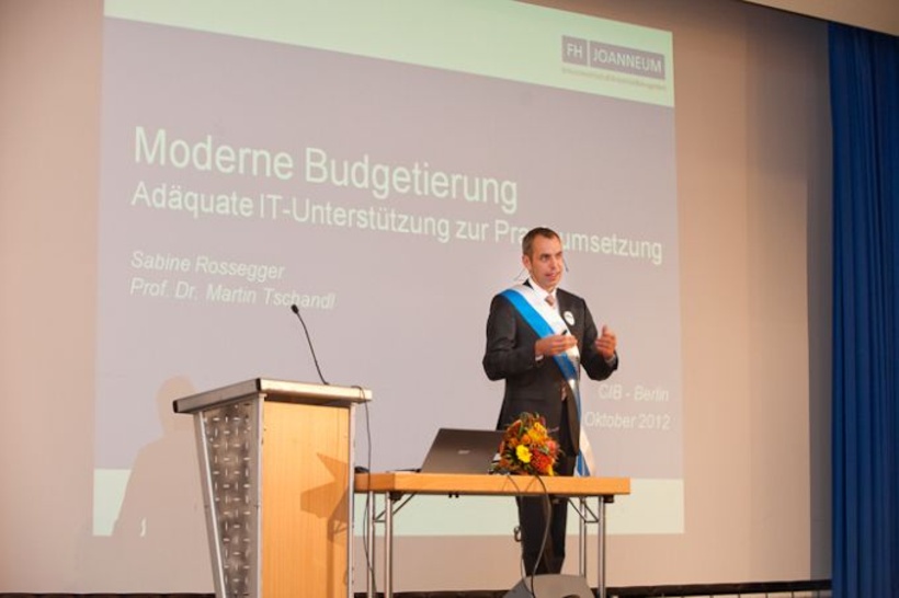 Professor Dr. Martin Tschandl