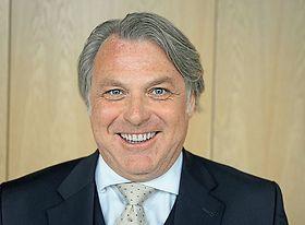 Professor Jochen Prümper