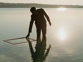 Rahmen Ich Selbst Charakter Sein Wasser Spiegelung