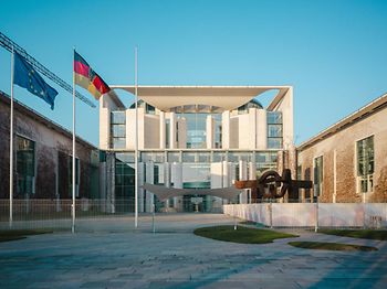 Regierung_Bundeskanzleramt_Regierungsviertel_Berlin