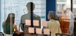 Reporting_DataAnalytics_Team_Dashboard_Meeting