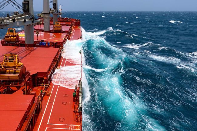 BMF: Arbeitnehmer an Bord eines Schiffs auf hoher See
