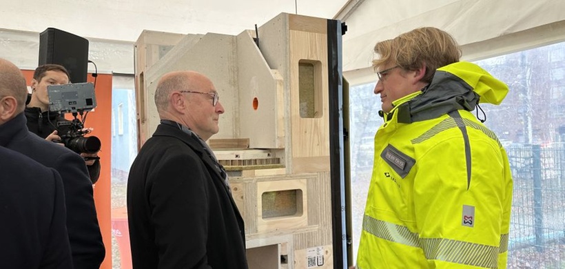 Rolf Buch (Mitte) Philipp Erler (rechts)