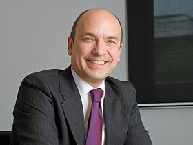 Santiago Iñiguez, Präsident der IE University