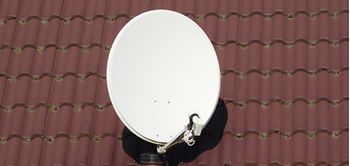 Satelittenschüssel Dach 