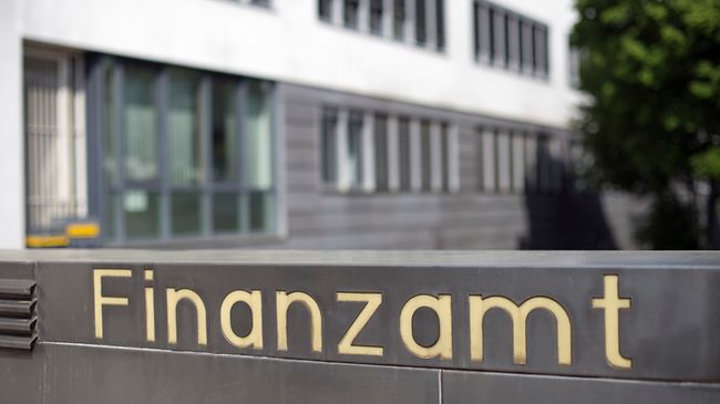Schild Finanzamt