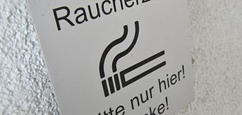 Schild Raucherzone