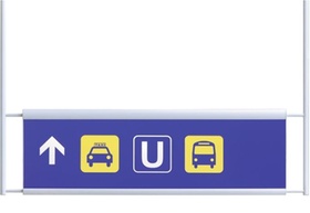 Schild: Taxi, U-Bahn, Bus