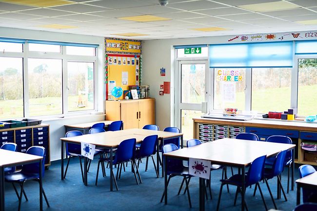 DGUV-Information zu gesunden Schulen: Belastungsmanagement in schwierigen Zeiten