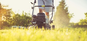 Minijob: Abgrenzung Schwarzarbeit und Gefälligkeitsdienst