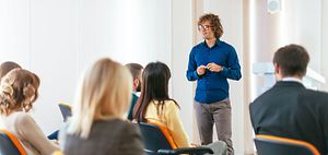 Seminar mit Dozenten