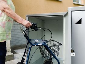 Seniorenservice der Gewobau Schwabach, Hausnotruf und Rollator-Ga