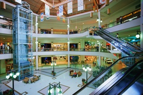 Shopping Center Innenansicht