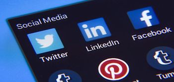 Social-Media-Kanäle auf Smartphone