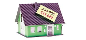 Spielzeughaus mit Geldschild 