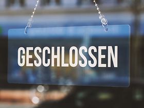 steuerklasse_insolvenz_ladenschliessung_schild