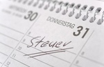 Steuertermin markiert im Kalender zum Stichtag