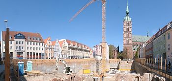 Stralsund Rathausplatz mit Baustelle