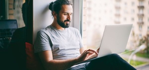 Junges Wohnen mit der richtigen Förderung aus der Krise holen