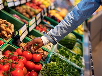 supermarkt_Obst- und Gemüseabteilung