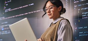 Systeme_Softwareentwicklung_Codeanalyse_Laptop