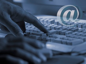 Tastatur mit at-Zeichen