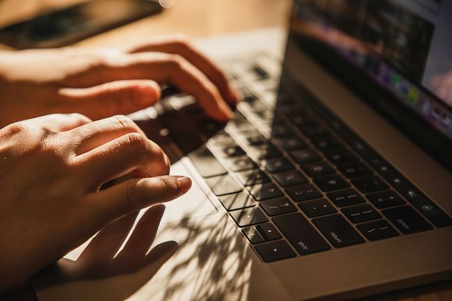 Verhör(t) – Steuerthemen auf der Spur: Podcast: Einwand oder Ausrede – was Kanzleien beim digitalen Wandel bremst