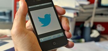 Twitter_Smartphone_Telefonieren_Surfen_DSC7537