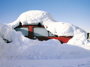 Mieter müssen Dach von Schnee räumen