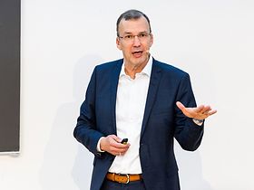Utz Schäffer auf dem WHU Campus for Controlling 