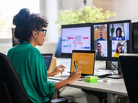 Videokonferenz am Arbeitsplatz