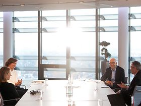 Vodafone CEO Hannes Ametsreiter und CHRO Bettina Karsch