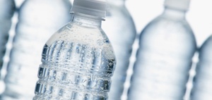 Flaschen zu kennzeichnen ist lebenswichtig: Risiko Gefahrstoff